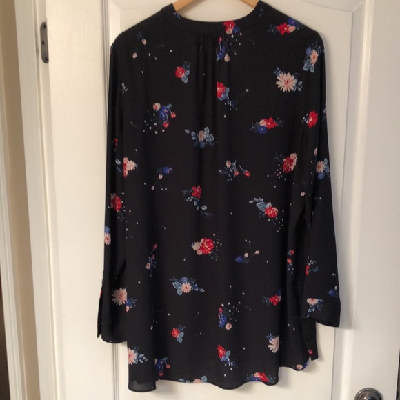 Elegant & Light REITMANS Tunic - EUC - Picture 3 of 9